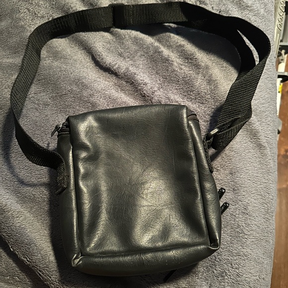 Black Vintage 90s Holder Storage Wallet - Picture 2 of 3